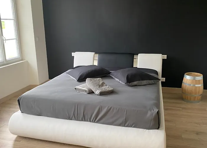 Logis Poussard Pensión 3*