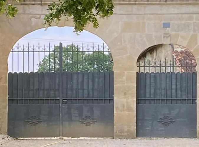 Logis Poussard Pensión 3*